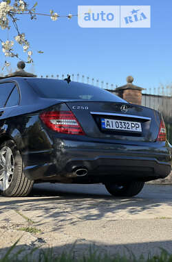 Седан Mercedes-Benz C-Class 2012 в Фастове