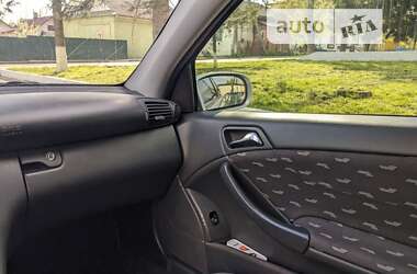 Купе Mercedes-Benz C-Class 2002 в 