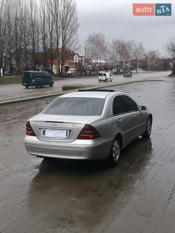Седан Mercedes-Benz C-Class 2001 в Белой Церкви фото 16 Седан Mercedes-Benz C-Class 2001 в Белой Церкви