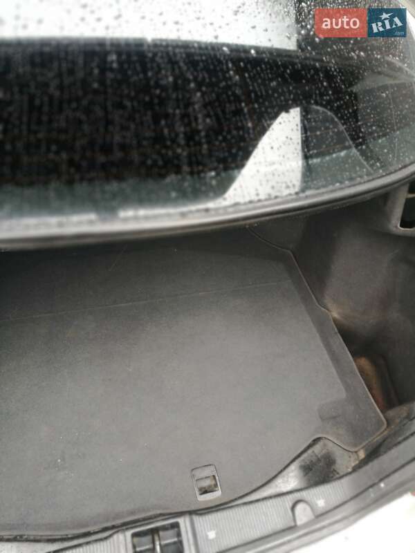 Седан Mercedes-Benz C-Class 2001 в Белой Церкви фото 20 Седан Mercedes-Benz C-Class 2001 в Белой Церкви