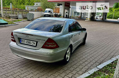 Седан Mercedes-Benz C-Class 2002 в Виннице