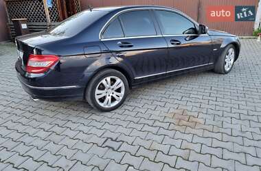 Седан Mercedes-Benz C-Class 2007 в Черновцах