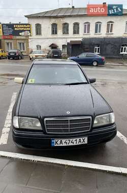 Седан Mercedes-Benz C-Class 1996 в Киеве