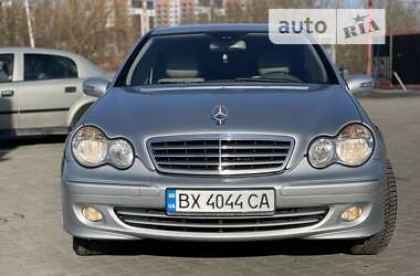 Седан Mercedes-Benz C-Class 2005 в Хмельницькому