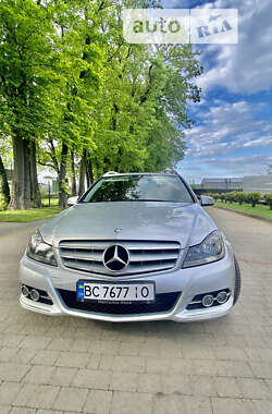 Універсал Mercedes-Benz C-Class 2011 в Стрию