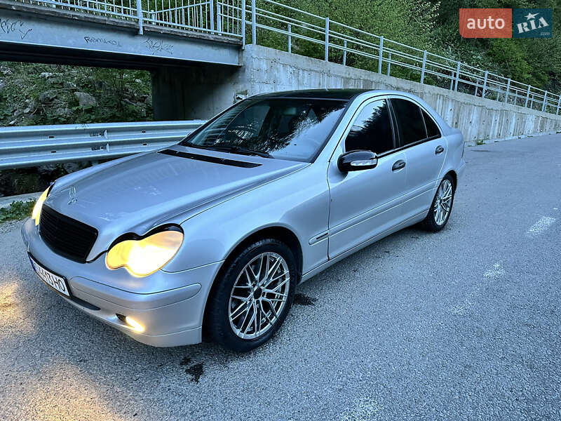 Седан Mercedes-Benz C-Class 2000 в Рахові