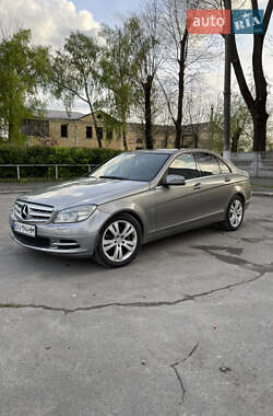 Mercedes-Benz C-Class 2011
