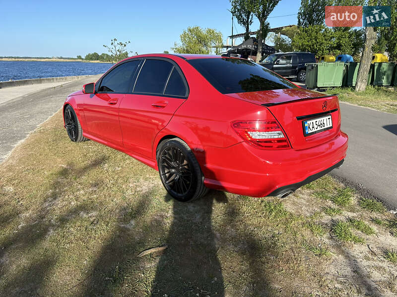 Седан Mercedes-Benz C-Class 2013 в Киеве
