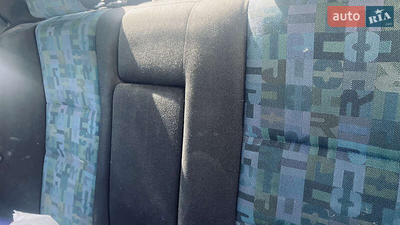 Седан Mercedes-Benz C-Class 1996 в Черновцах