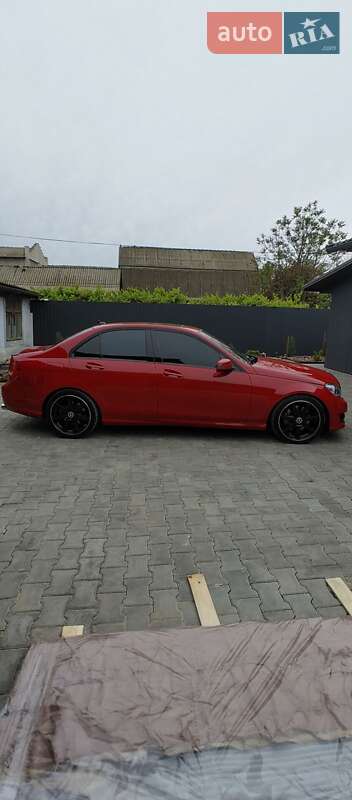 Седан Mercedes-Benz C-Class 2014 в Килии