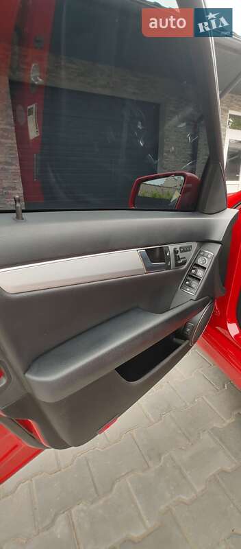 Седан Mercedes-Benz C-Class 2014 в Килии