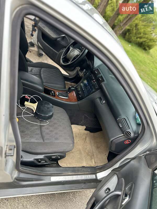 Седан Mercedes-Benz C-Class 2002 в Городне