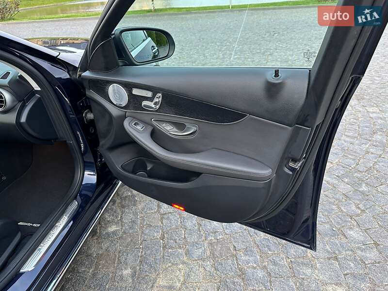 Седан Mercedes-Benz C-Class 2021 в Жовкве