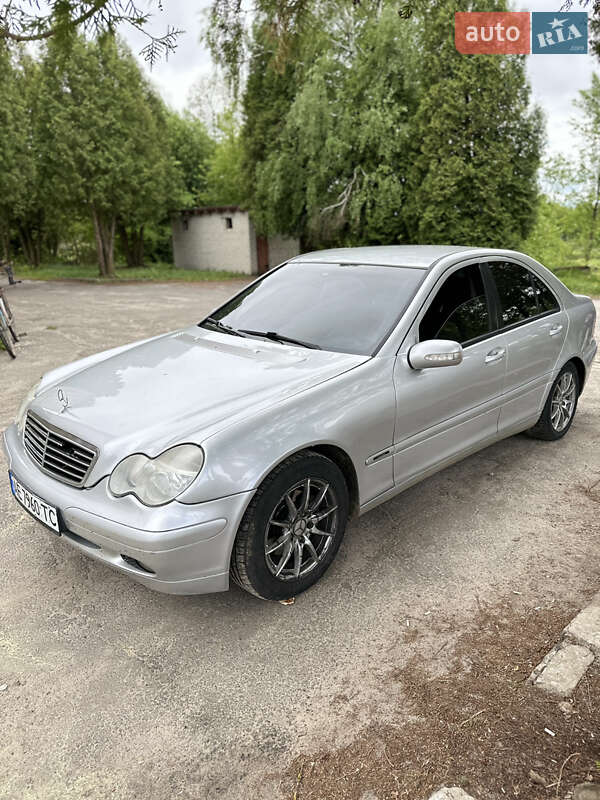 Mercedes-Benz C-Class 2002