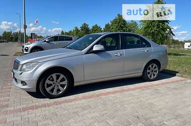 Седан Mercedes-Benz C-Class 2007 в Луцке