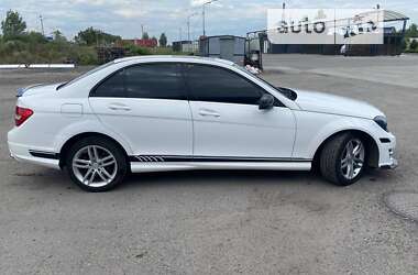 Седан Mercedes-Benz C-Class 2012 в Днепре