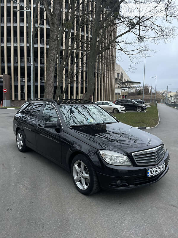 Универсал Mercedes-Benz C-Class 2008 в Харькове
