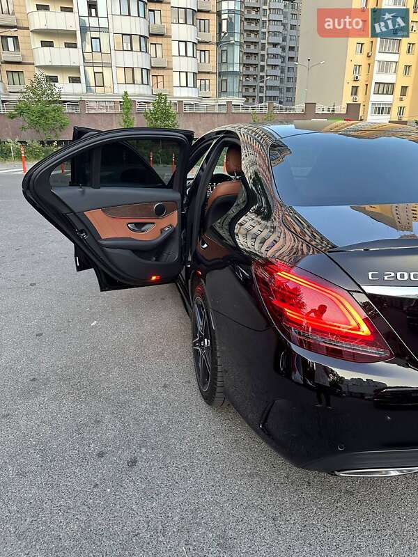 Седан Mercedes-Benz C-Class 2018 в Киеве