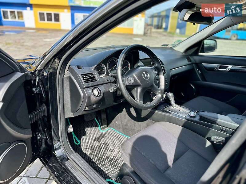 Универсал Mercedes-Benz C-Class 2008 в Житомире