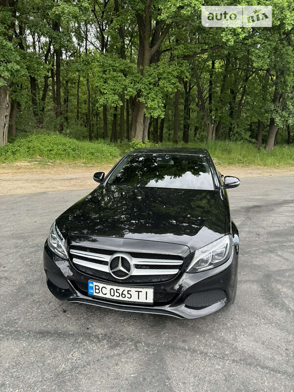 Седан Mercedes-Benz C-Class 2016 в Львові