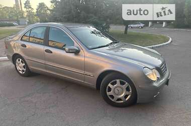 Фото Mercedes-Benz C-Class (2001 - 2007), поколение W203_S203_CL203