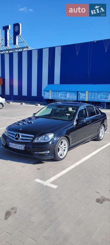 Седан Mercedes-Benz C-Class 2012 в Виннице