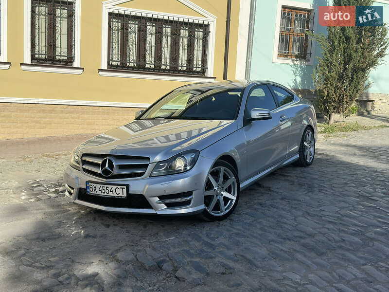 Mercedes-Benz C-Class 2011