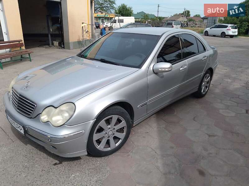 Седан Mercedes-Benz C-Class 2003 в Измаиле
