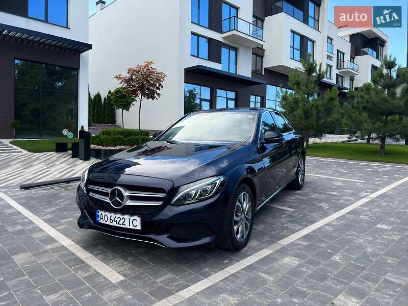 Седан Mercedes-Benz C-Class 2015 в Ужгороді