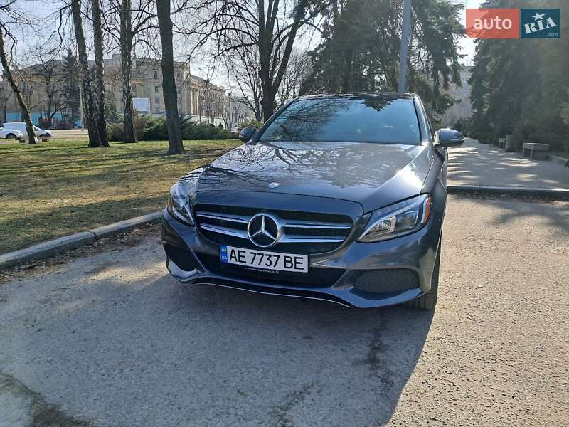 Седан Mercedes-Benz C-Class 2016 в Днепре