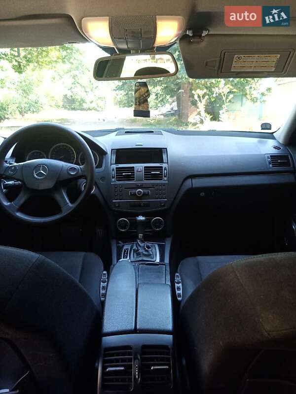 Универсал Mercedes-Benz C-Class 2010 в Константиновке