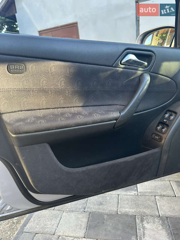 Седан Mercedes-Benz C-Class 2002 в Коломые