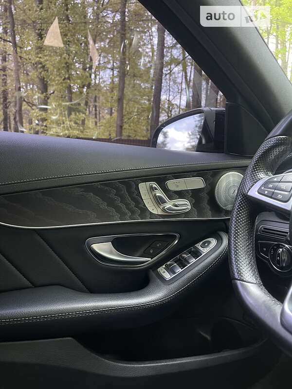 Седан Mercedes-Benz C-Class 2014 в Львові