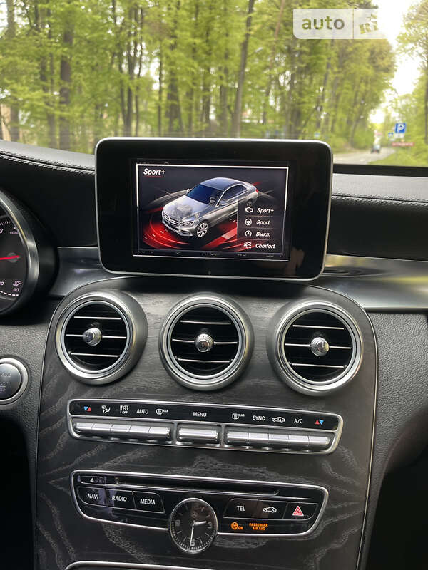 Седан Mercedes-Benz C-Class 2014 в Львові