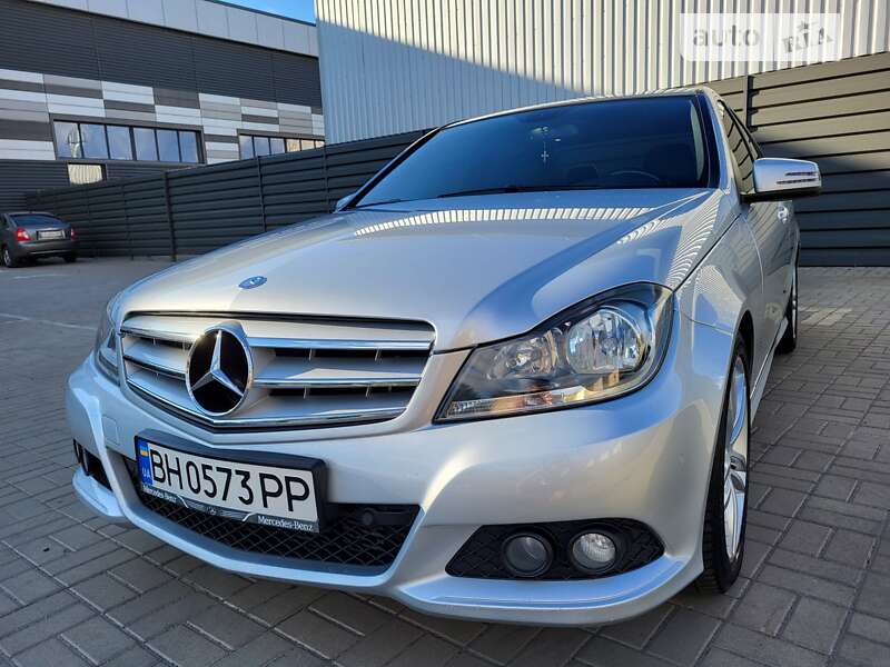 Седан Mercedes-Benz C-Class 2013 в Черкасах