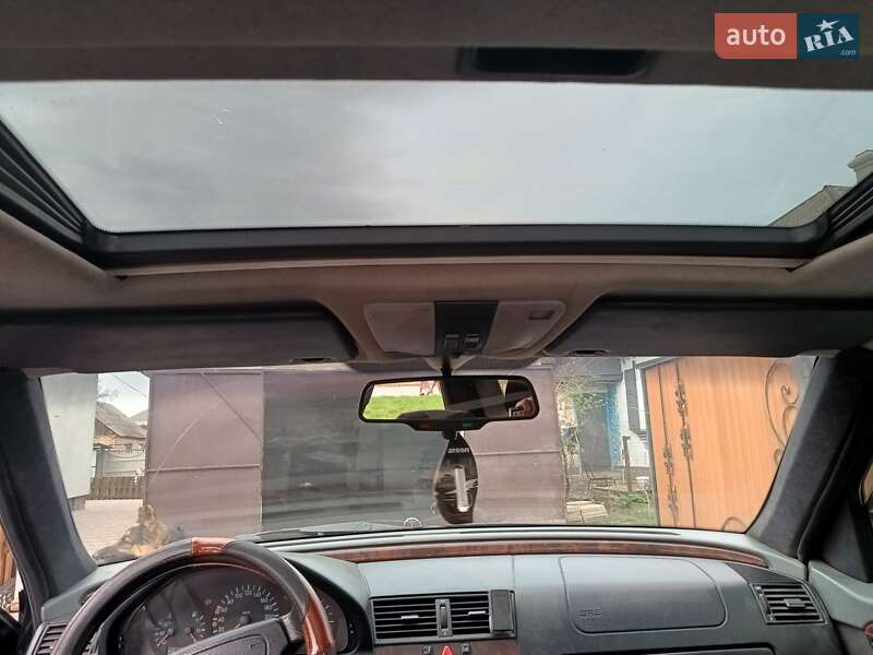 Седан Mercedes-Benz C-Class 1995 в Черкассах
