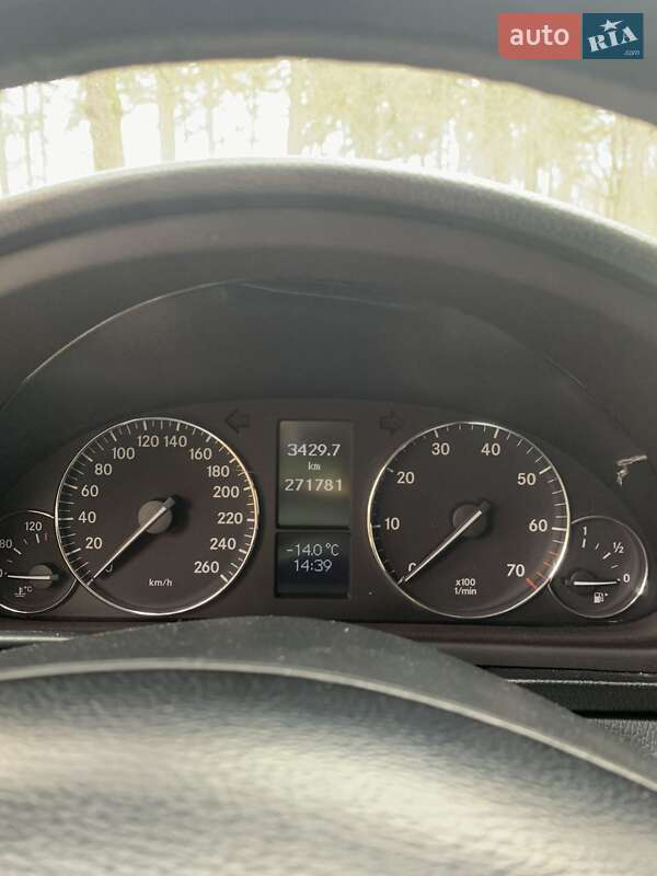 Універсал Mercedes-Benz C-Class 2005 в Ярмолинцях