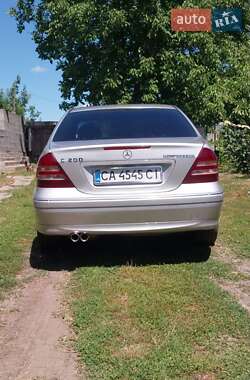 Седан Mercedes-Benz C-Class 2004 в 
