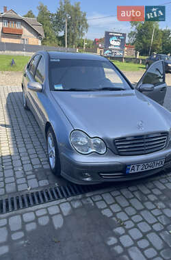 Седан Mercedes-Benz C-Class 2004 в 