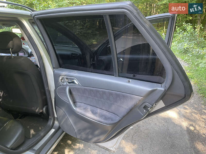 Универсал Mercedes-Benz C-Class 2003 в Житомире фото 16 Универсал Mercedes-Benz C-Class 2003 в Житомире