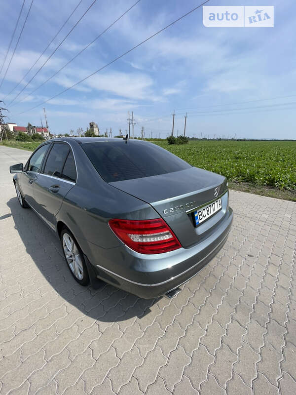 Седан Mercedes-Benz C-Class 2011 в Буске фото 8 Седан Mercedes-Benz C-Class 2011 в Буске