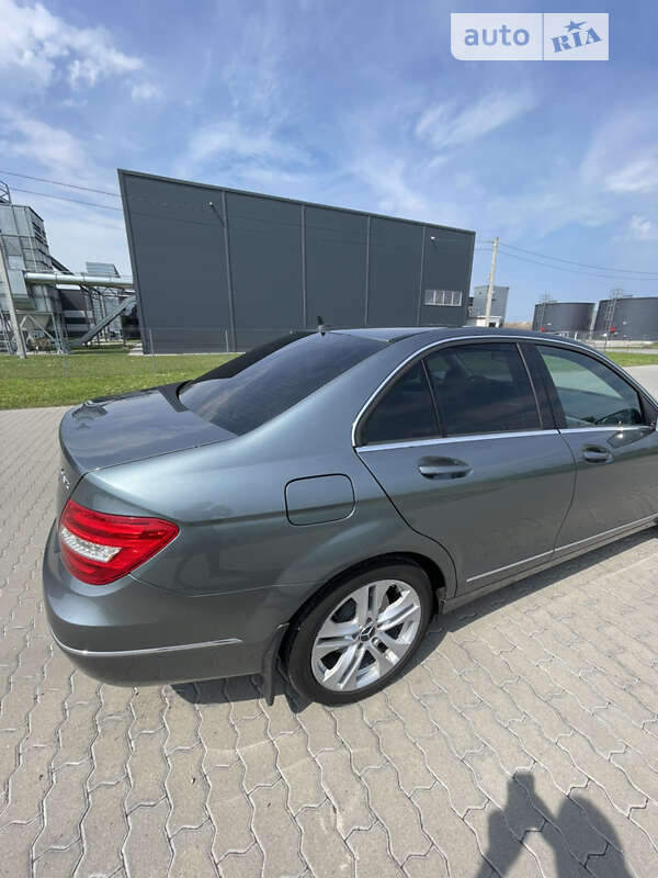 Седан Mercedes-Benz C-Class 2011 в Буске фото 12 Седан Mercedes-Benz C-Class 2011 в Буске