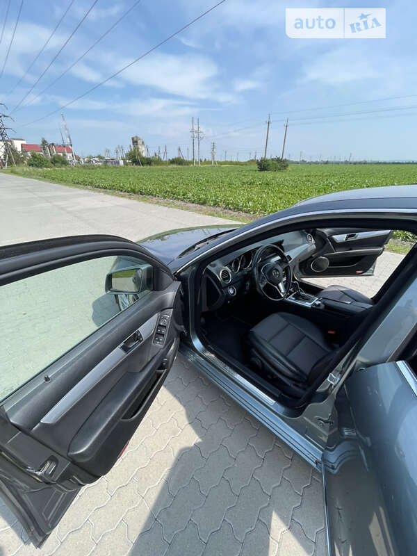 Седан Mercedes-Benz C-Class 2011 в Буске фото 20 Седан Mercedes-Benz C-Class 2011 в Буске