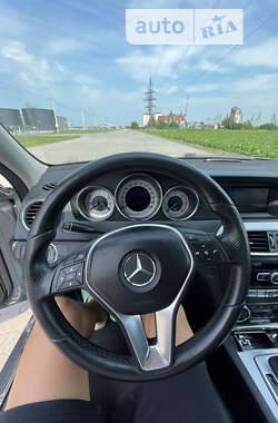 Седан Mercedes-Benz C-Class 2011 в 