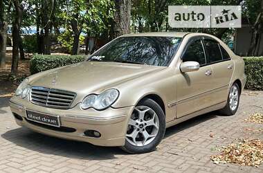 Седан Mercedes-Benz C-Class 2001 в Николаеве