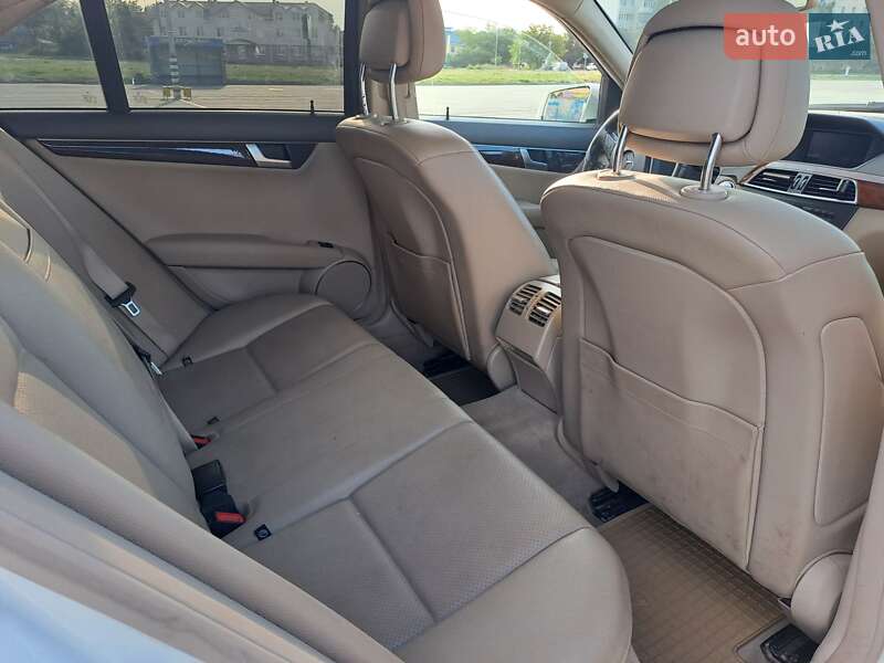 Седан Mercedes-Benz C-Class 2012 в Кам'янець-Подільському фото 10 Седан Mercedes-Benz C-Class 2012 в Кам'янець-Подільському