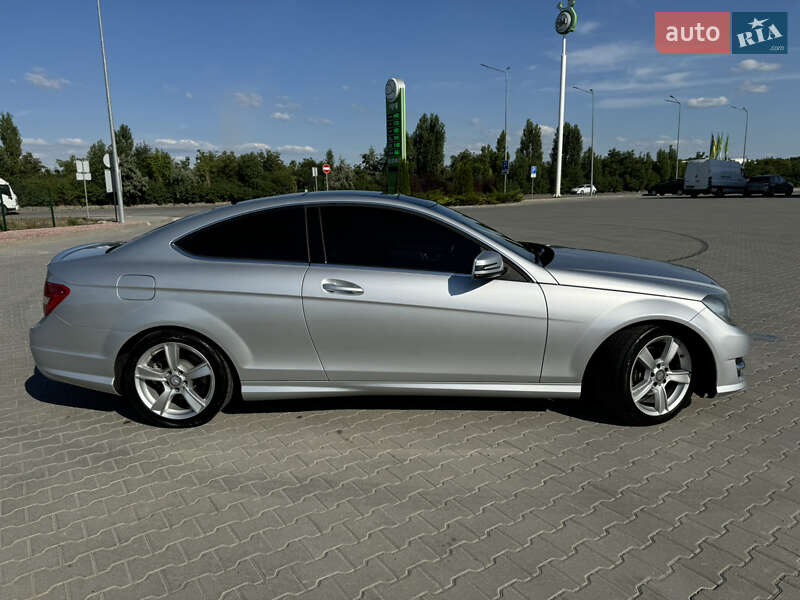 Купе Mercedes-Benz C-Class 2015 в Кам'янець-Подільському фото 3 Купе Mercedes-Benz C-Class 2015 в Кам'янець-Подільському