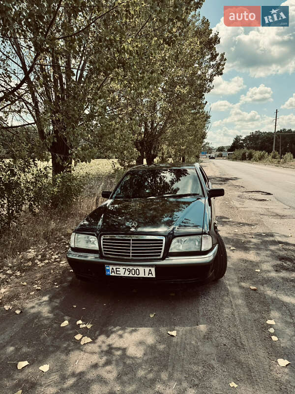 Седан Mercedes-Benz C-Class 1999 в Днепре