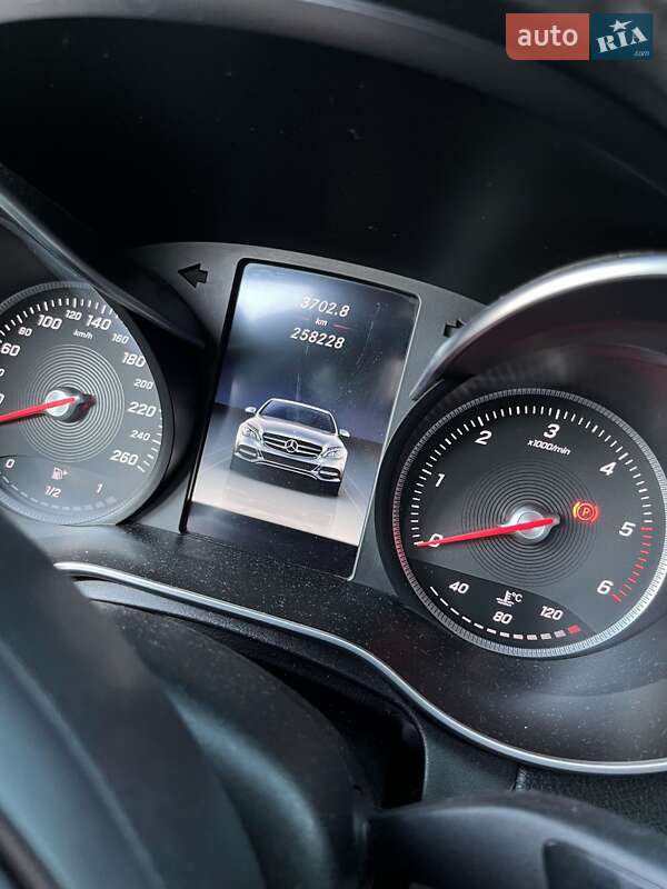 Седан Mercedes-Benz C-Class 2015 в Кривом Роге