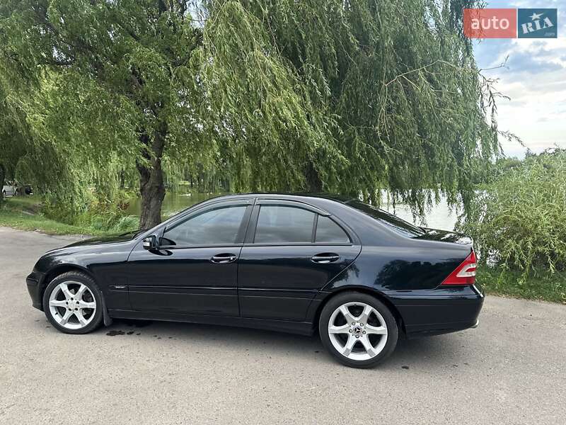 Седан Mercedes-Benz C-Class 2006 в Ровно фото 11 Седан Mercedes-Benz C-Class 2006 в Ровно